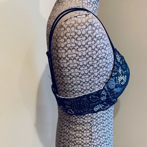 Victoria Secret Bra Lacy, Black - Picture 3 of 8